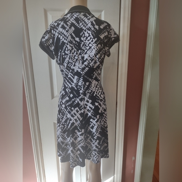 Cache women's size 6 black and white collared dress - Picture 4 of 6